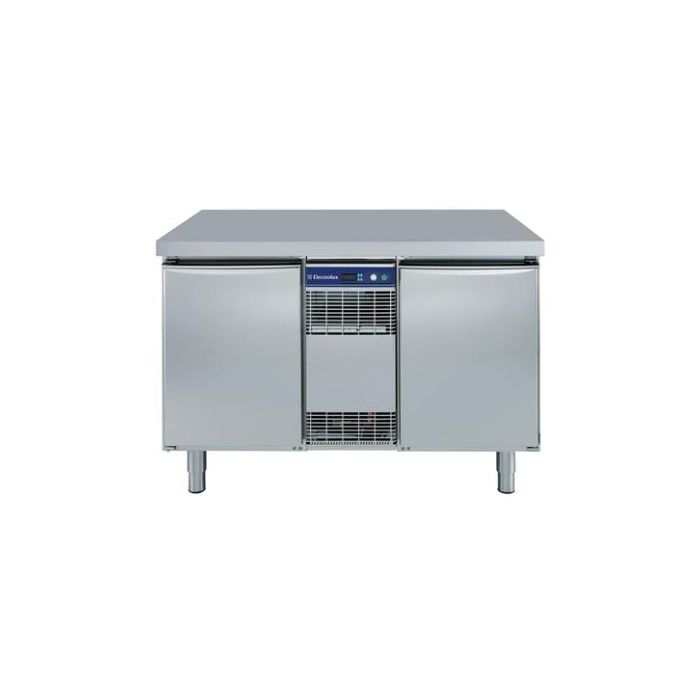 Electrolux 726550 Refrigerated Counter. Capacity: 290 litres. 2 Door. Model number: RCDR2M20