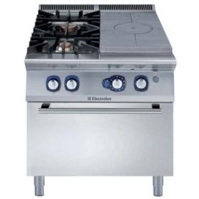 Electrolux 391020 Commercial Range with Solid Top. 900XP. Gas Oven with 2 Burners. Model number: E9STGH30G0 