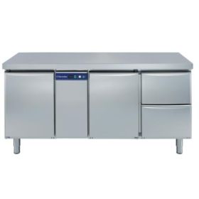 Electrolux 726568 Refrigerated Counter. Capacity: 440 litres. 2 Doors 2 Drawers. Requires remote condenser. Model number: RCDR3M22R