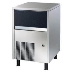 Electrolux 730563 Ice Cuber 33kg/24h with 16kg bin - Air self continuous cuber. Model number: CIM38AB