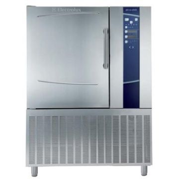 Electrolux 726109 air-o-chill Blast Chiller-Freezer. Holds 10 2/1GN trays. 70KG - Remote refrigeration system not included. Model number: AOFPS102CR